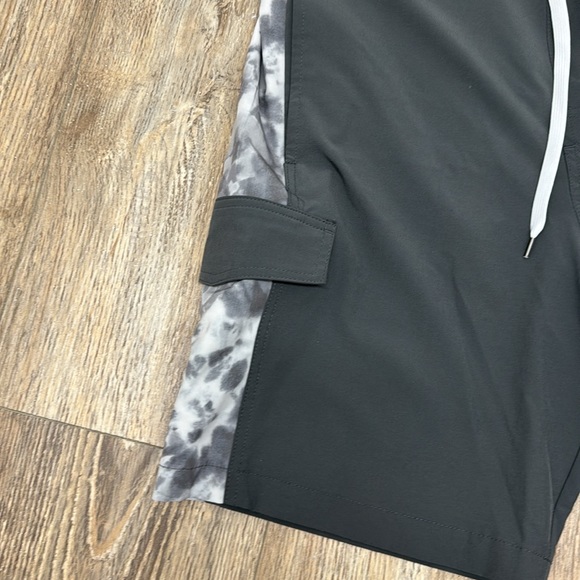 SALE ‼️ NWOT Men’s Sonoma size M Gray Swim Trunks - Picture 2 of 7